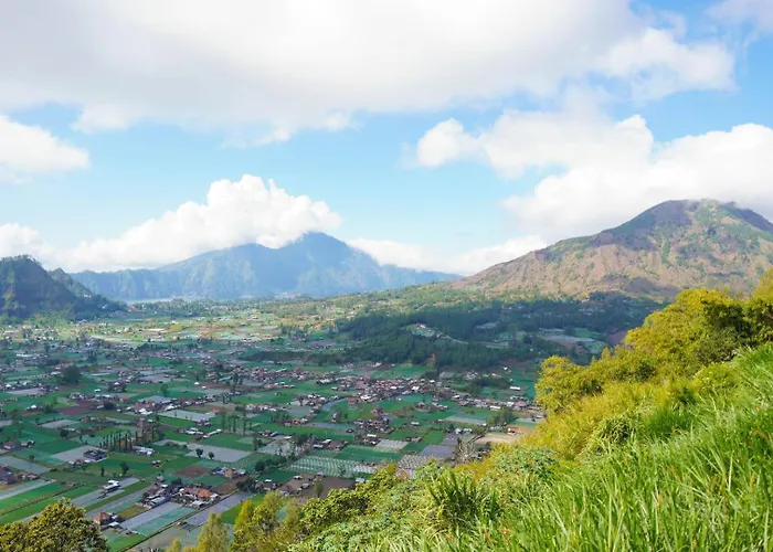 Pinggan Skyline Baturaja (Bali)